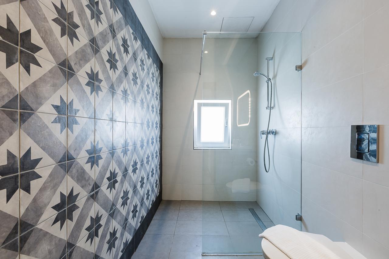 Lit dans Dortoir Mixte de 6 Lits avec Accès au Spa